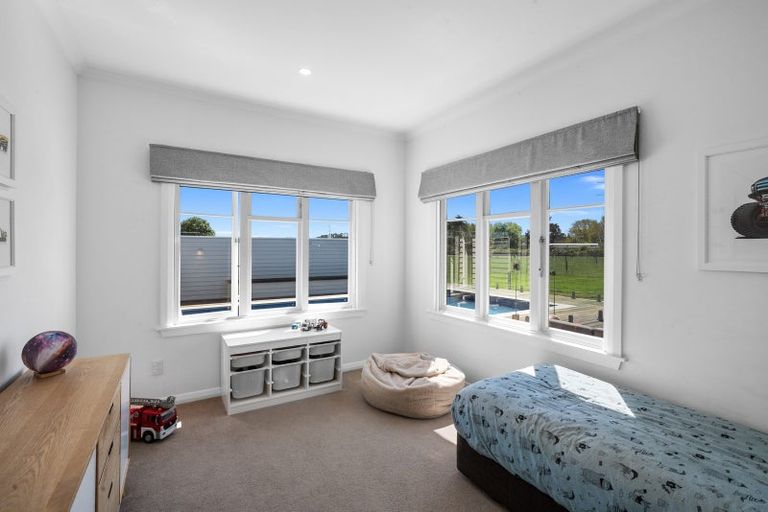 Photo of property in 13 Trotting Course Drive, Kumeu, 0891