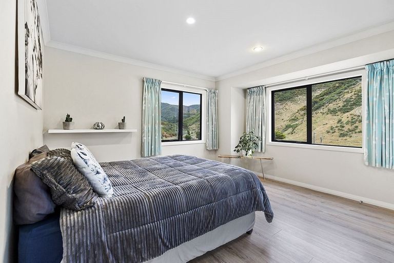 Photo of property in 499 South Makara Road, Makara, Karori, 6972