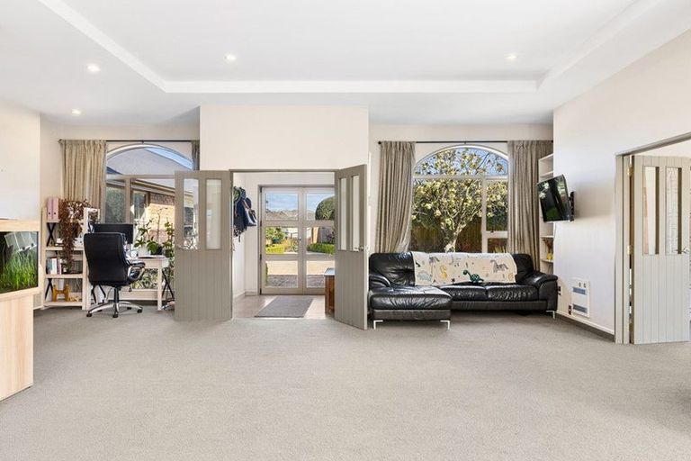 Photo of property in 23 Lexington Place, Shirley, Christchurch, 8061