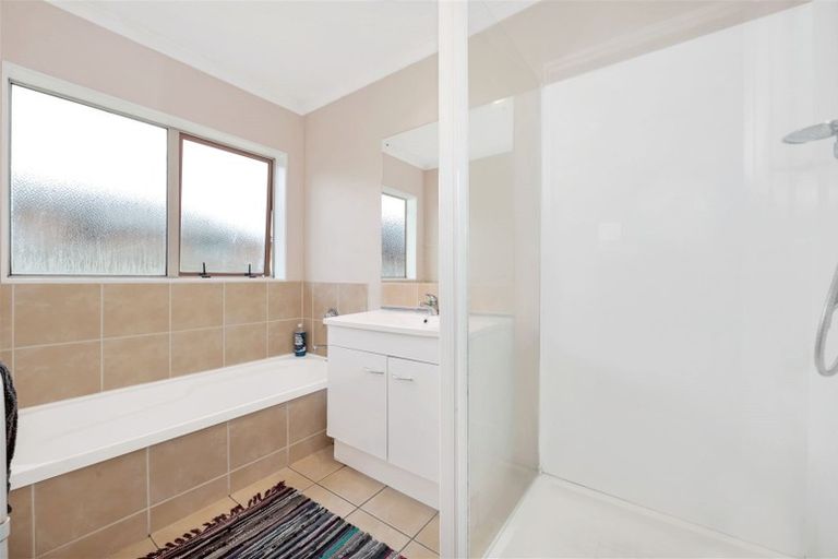 Photo of property in 29 Scotts Field Drive, Takanini, 2112