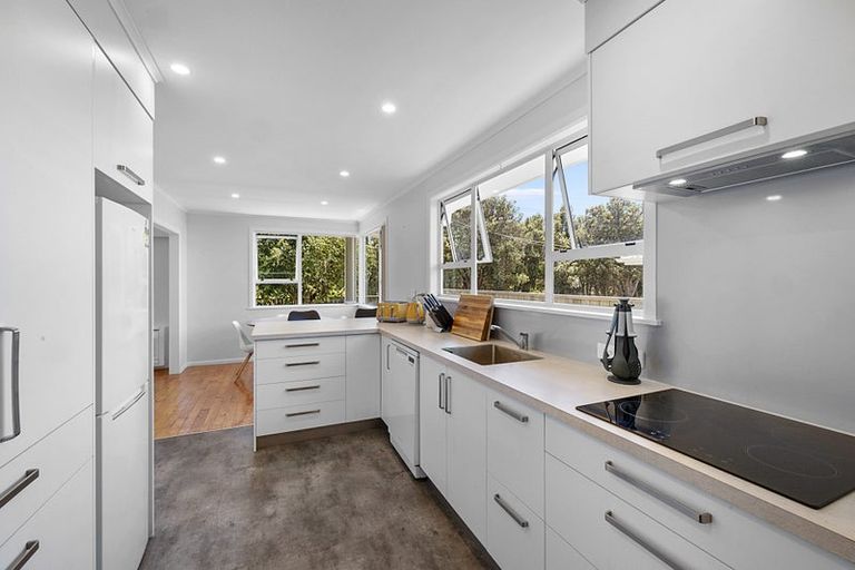 Photo of property in 217 Omata Road, Spotswood, New Plymouth, 4310