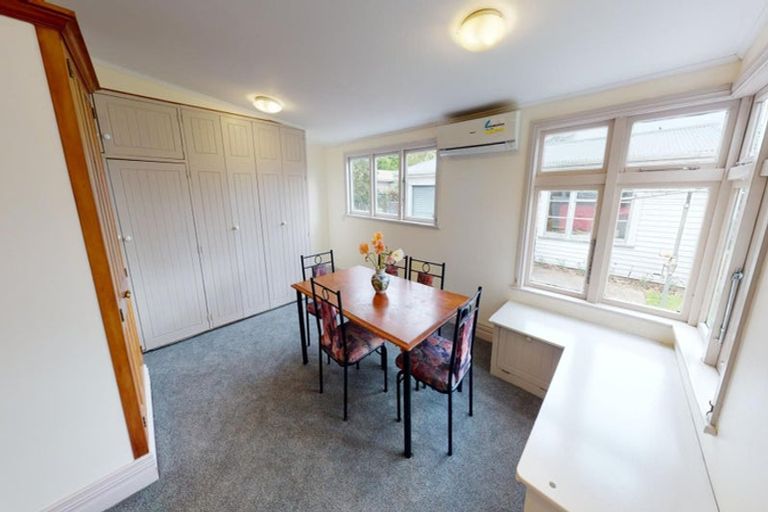 Photo of property in 140 Russell Street, Palmerston North, 4414