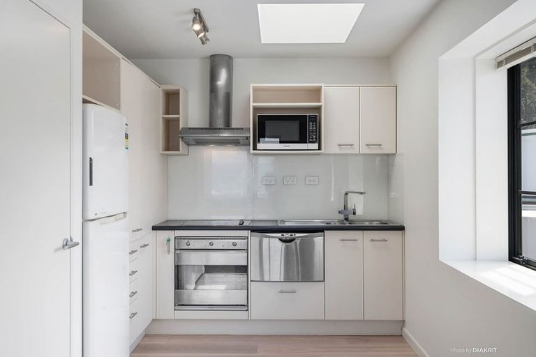 Photo of property in Westhaven Apartments, 24/127u Molesworth Street, Thorndon, Wellington, 6011