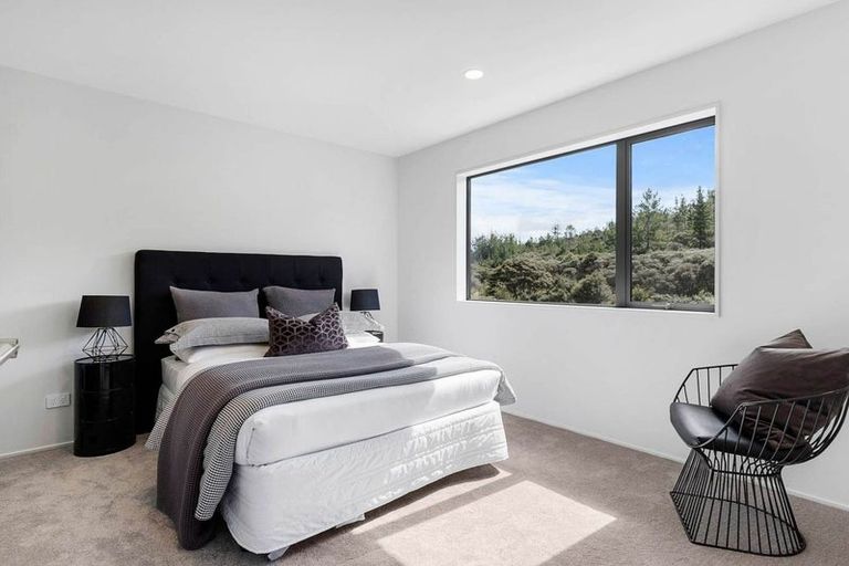 Photo of property in 87 Pacific Heights Road, Orewa, 0931