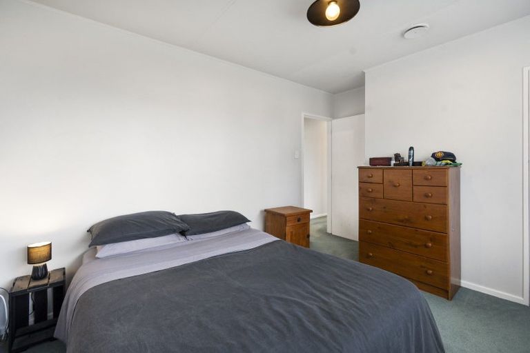 Photo of property in 14 Dampier Avenue, Awapuni, Palmerston North, 4412