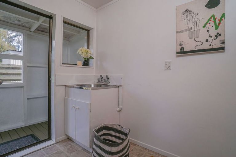 Photo of property in 2/9 Lancaster Road, Beach Haven, Auckland, 0626
