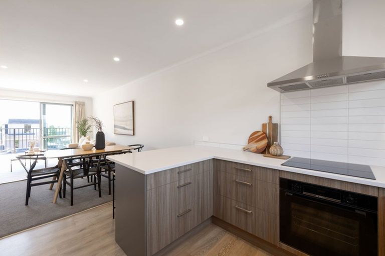 Photo of property in 2/41 Thackeray Street, Hamilton Lake, Hamilton, 3204