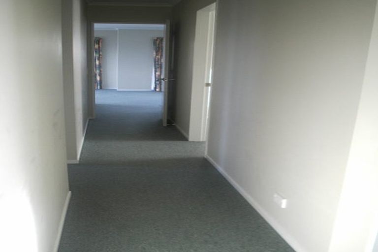 Photo of property in 3 Makora Grove, Paremata, Porirua, 5024