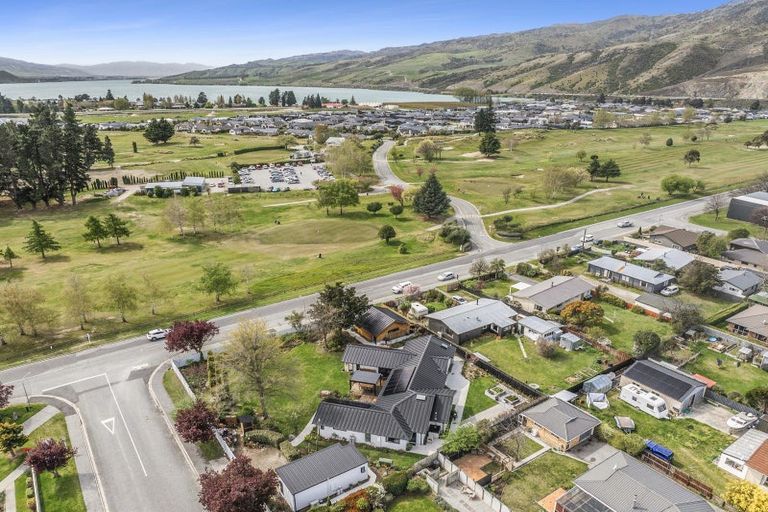 Photo of property in 60 Neplusultra Street, Cromwell, 9310