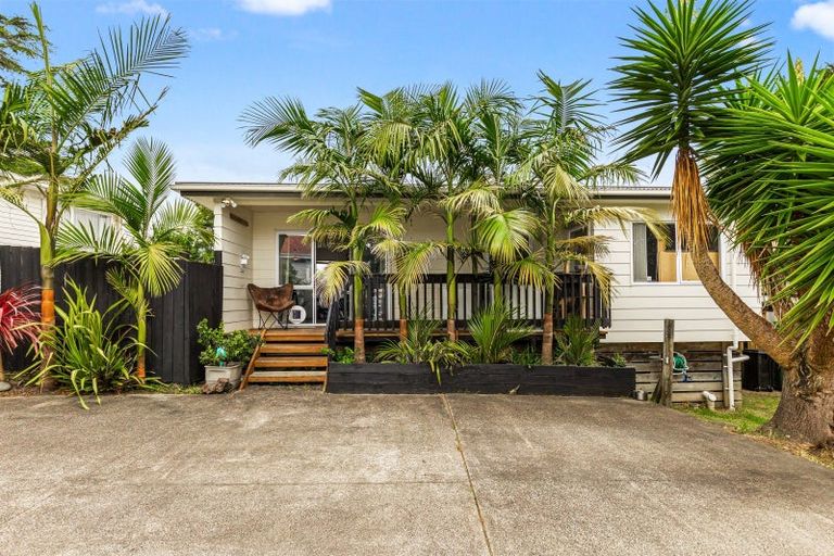 Photo of property in 25 Roseneath Place, Birkdale, Auckland, 0626