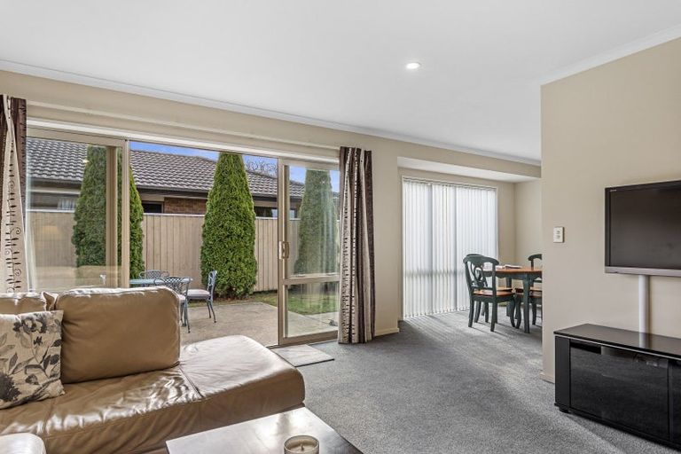 Photo of property in 3 Reeves Road, Rangiora, 7400