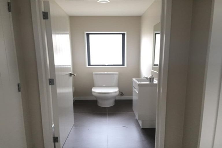 Photo of property in 11 Kota Lane, Hobsonville, Auckland, 0616