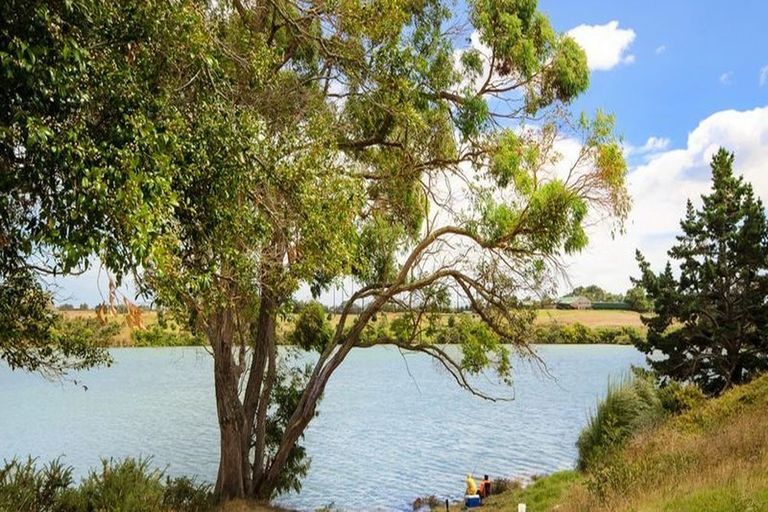 Photo of property in 332 Hingaia Road, Karaka, Papakura, 2580