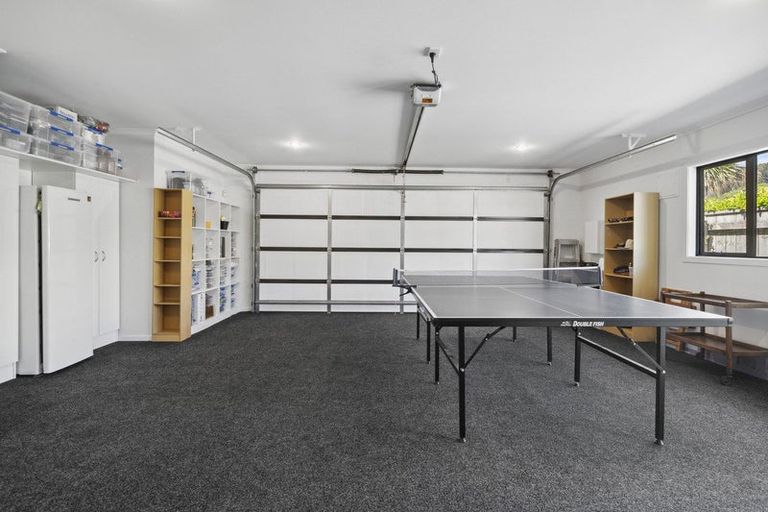 Photo of property in 54 Resolution Drive, Whitby, Porirua, 5024