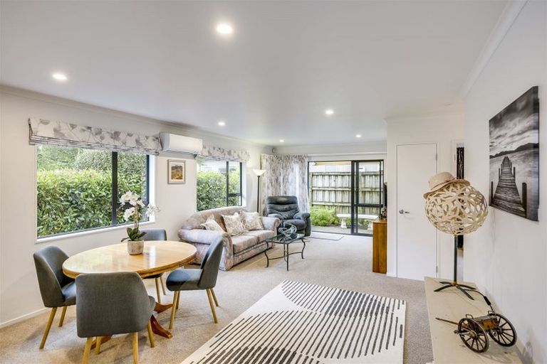 Photo of property in Parkvale Estate, 7/7 Howard Street, Parkvale, Hastings, 4122