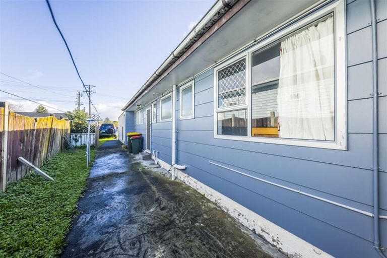 Photo of property in 1/42 Kenderdine Road, Papatoetoe, Auckland, 2025