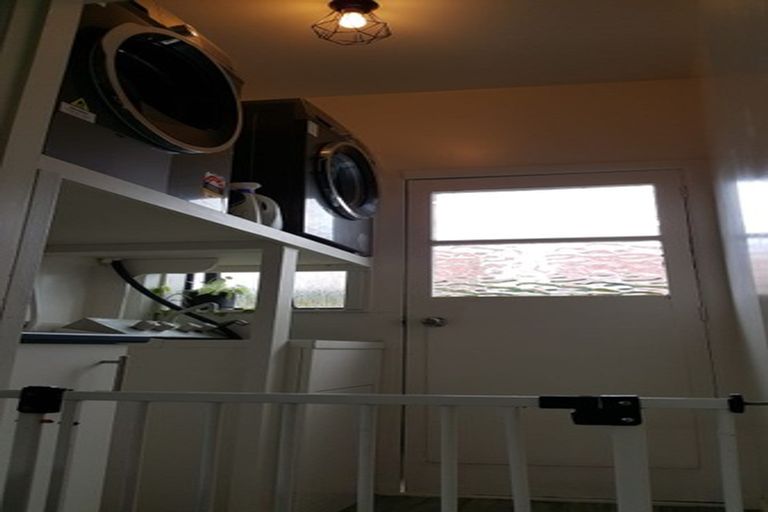 Photo of property in 47 Mackworth Street, Woolston, Christchurch, 8062