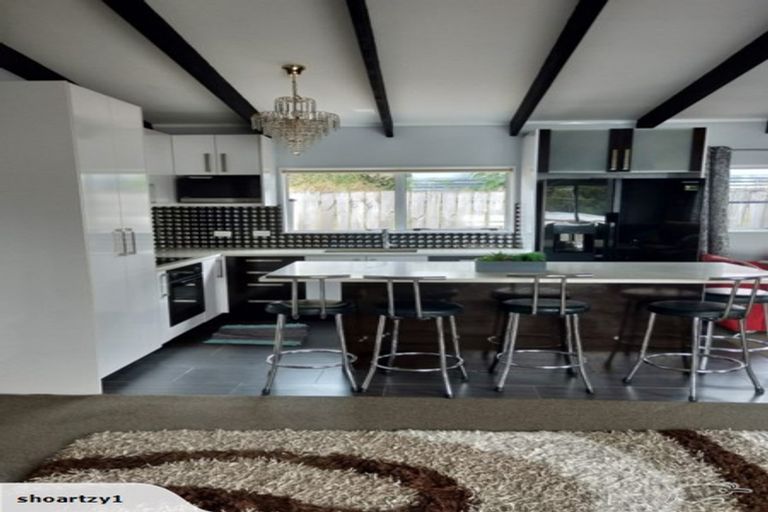 Photo of property in 57c Kamara Road, Glen Eden, Auckland, 0602