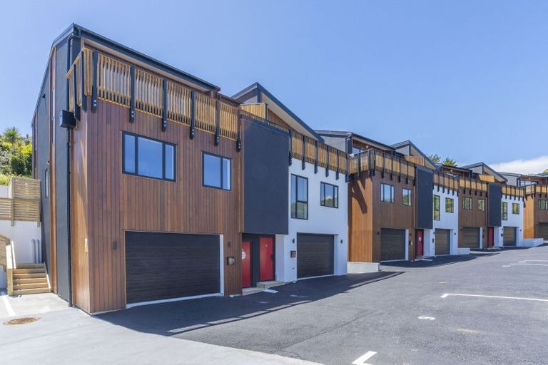 Photo of property in 5 Stockden Place, Karori, Wellington, 6012