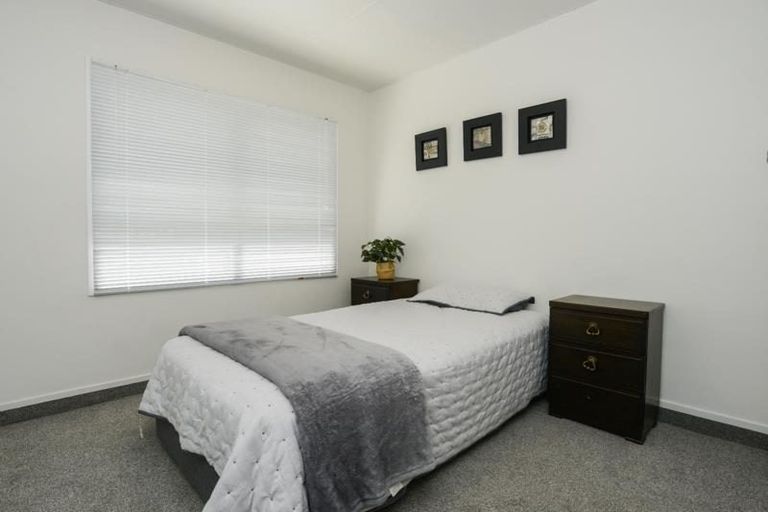 Photo of property in 1/8 Lee Road, Taradale, Napier, 4112