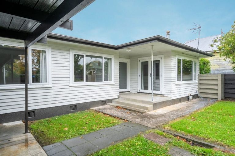 Photo of property in 45 Ada Street, Hokowhitu, Palmerston North, 4410