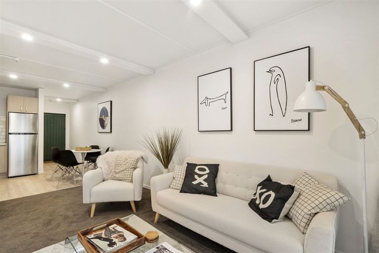 Photo of property in 11 East Street, Papakura, 2110