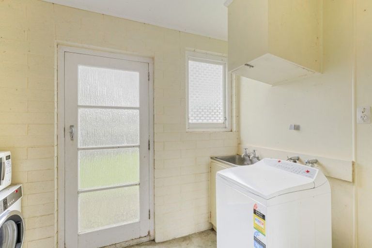 Photo of property in 426 Mangorei Road, Highlands Park, New Plymouth, 4312