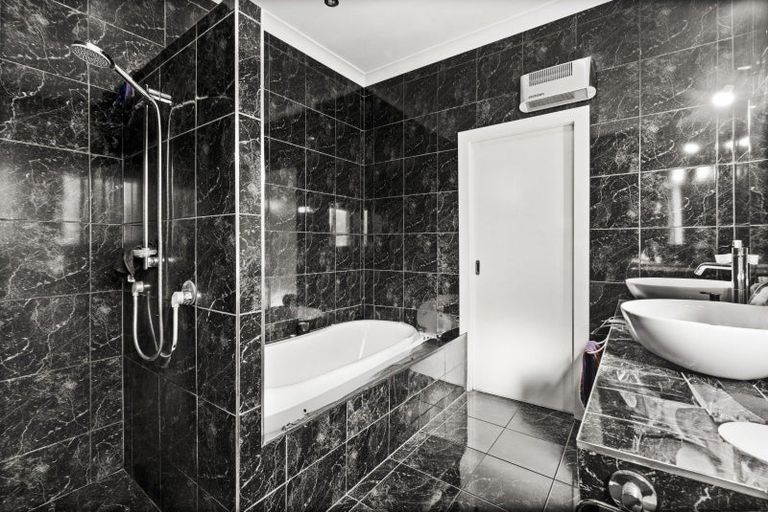 Photo of property in 404 Massey Street, Akina, Hastings, 4122