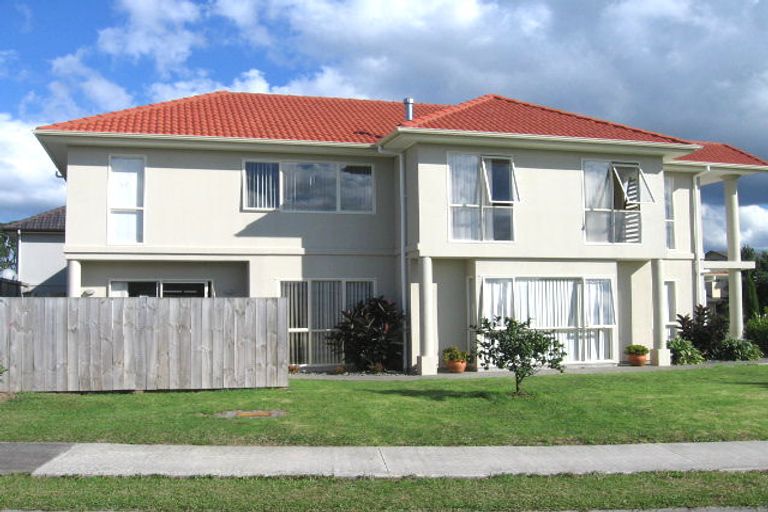 Photo of property in 1 Parani Court, Te Atatu Peninsula, Auckland, 0610
