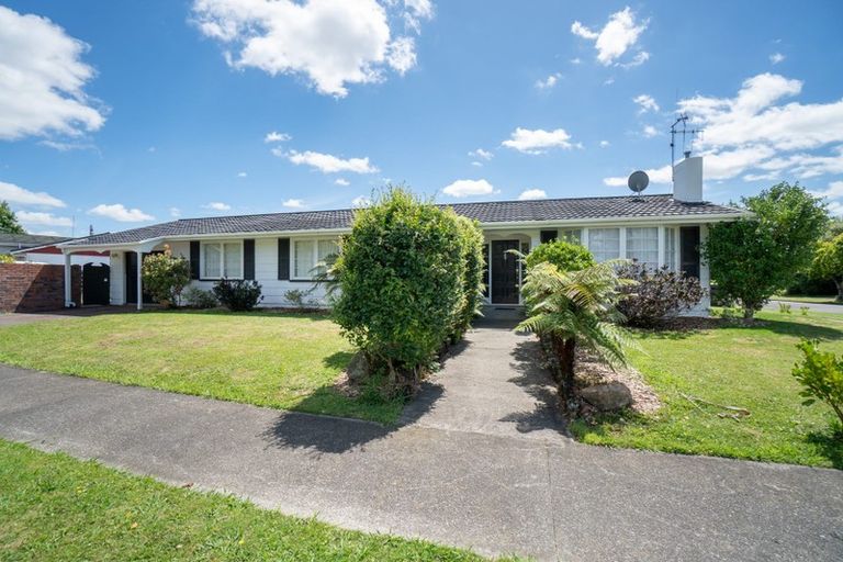 Photo of property in 1 Rakino Place, Awapuni, Palmerston North, 4412