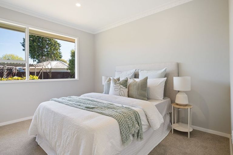 Photo of property in 447b Mairehau Road, Parklands, Christchurch, 8083