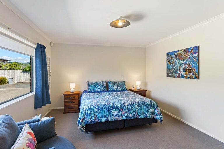 Photo of property in 57 Regent Drive, Paraparaumu Beach, Paraparaumu, 5032
