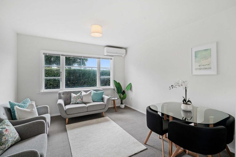 Photo of property in 18 Shands Road, Hornby, Christchurch, 8042