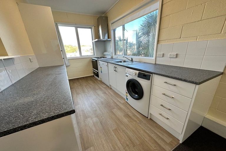 Photo of property in Carillion/the Knoll, 33 Thompson Street, Mount Cook, Wellington, 6011