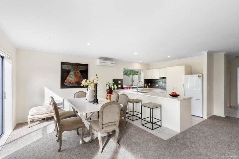 Photo of property in 237 Kilkenny Drive, East Tamaki Heights, Auckland, 2016