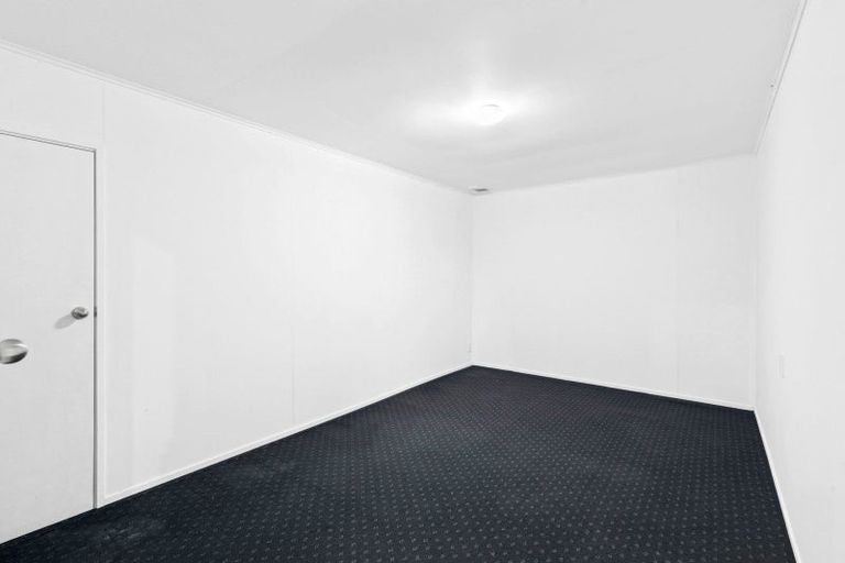 Photo of property in 17 Hampden Street, Murchison, 7007