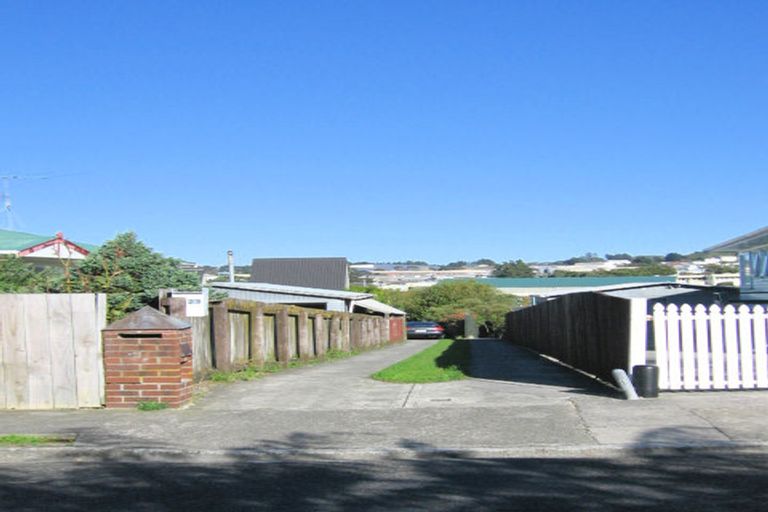 Photo of property in 21 Te Arataura Street, Takapuwahia, Porirua, 5022
