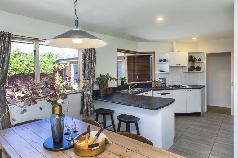 Photo of property in 9 Selwyn Street, Somerfield, Christchurch, 8024