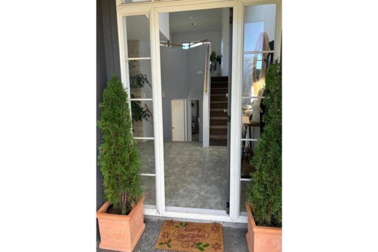 Photo of property in 40 Waverton Terrace, Churton Park, Wellington, 6037