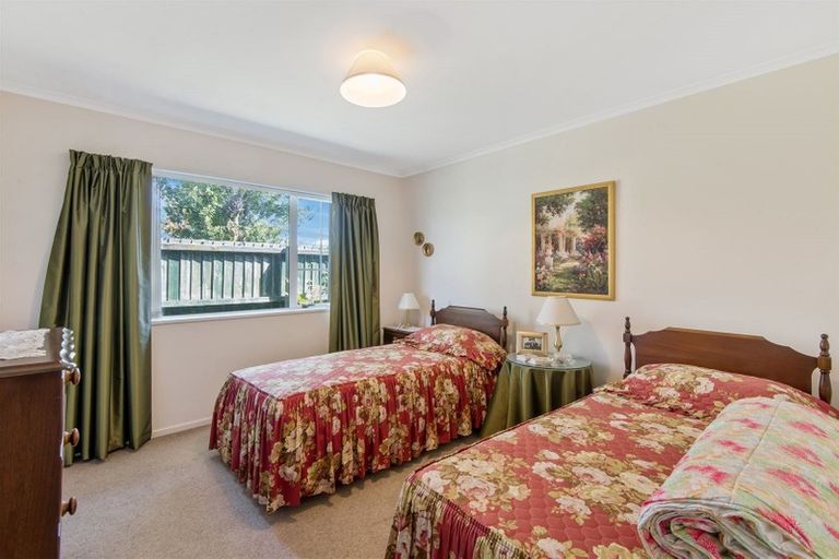 Photo of property in 22a Gamblins Road, Saint Martins, Christchurch, 8022