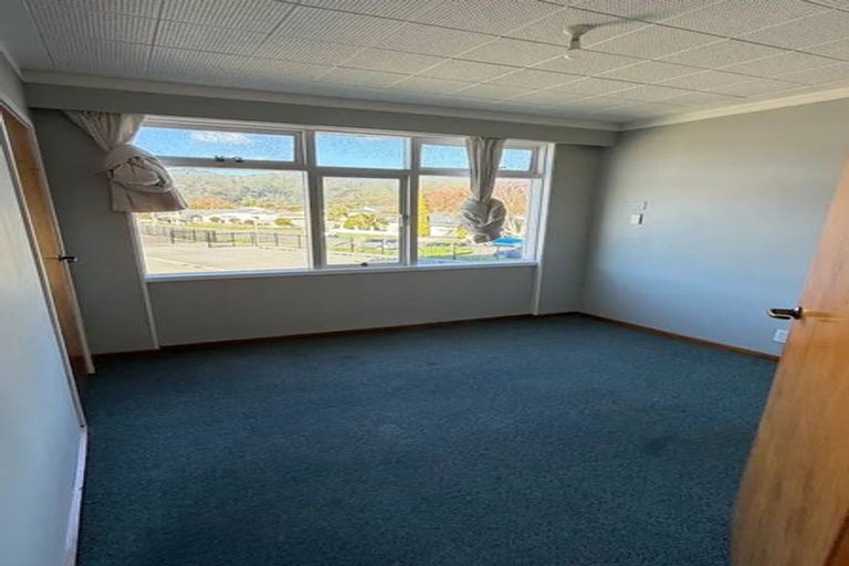 Photo of property in 13-17 Park Avenue, Epuni, Lower Hutt, 5011