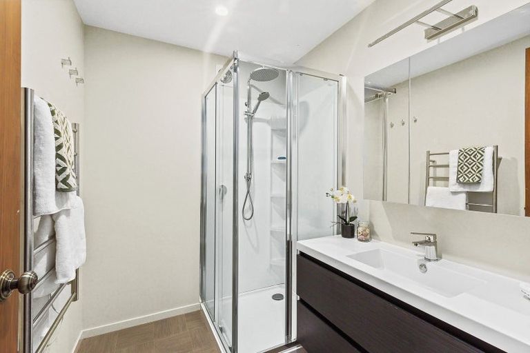 Photo of property in 1 Colville Street, Newtown, Wellington, 6021