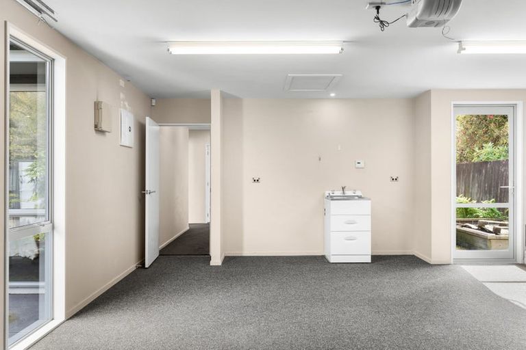 Photo of property in 2 Kinrara Place, Halswell, Christchurch, 8025
