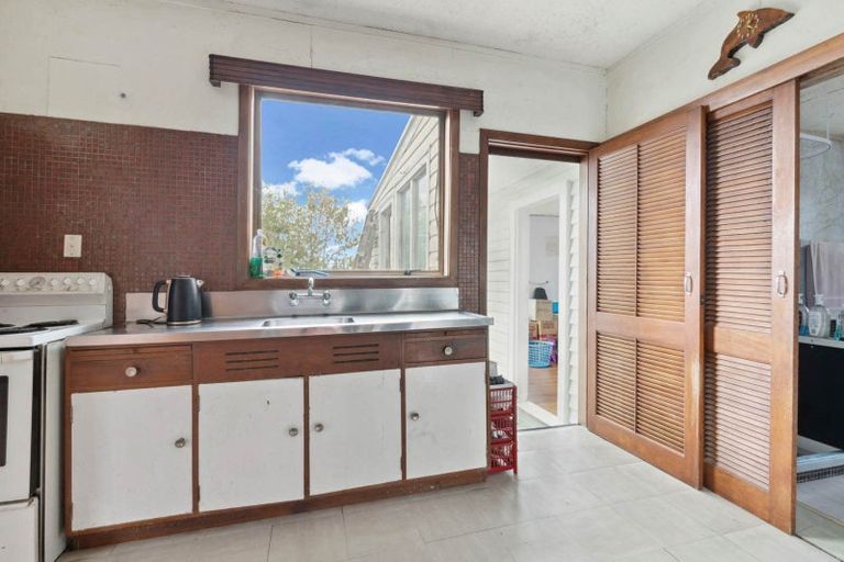 Photo of property in 137 Birkenhead Avenue, Birkenhead, Auckland, 0626