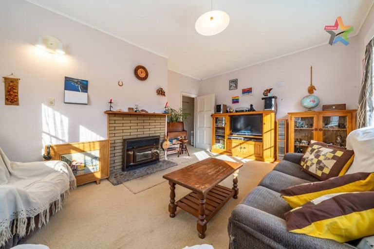 Photo of property in 99 Sunshine Avenue, Karori, Wellington, 6012