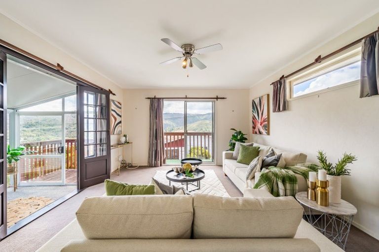 Photo of property in 75 Logie Street, Stokes Valley, Lower Hutt, 5019