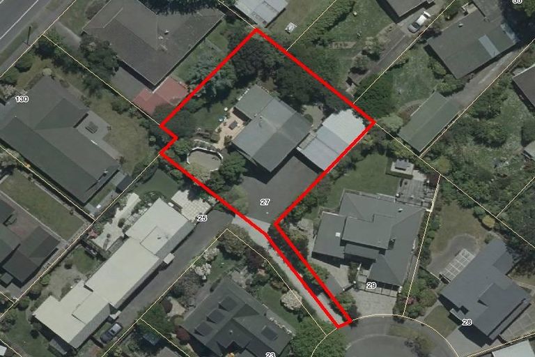 Photo of property in 27 Rubens Place, Burnside, Christchurch, 8053