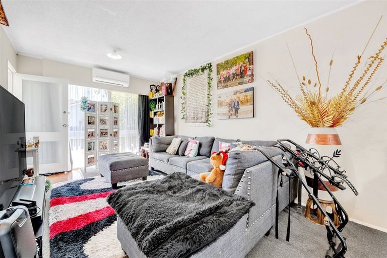 Photo of property in 68a Kenderdine Road, Papatoetoe, Auckland, 2025
