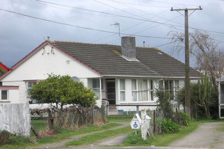 Photo of property in 6-8 Dunbar Street, Levin, 5510