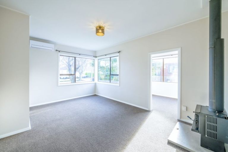 Photo of property in 17 Riley Crescent, Woolston, Christchurch, 8023